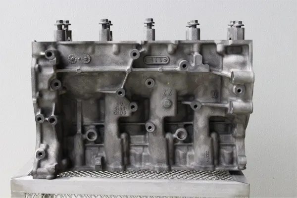 Basamento motore disossidato
